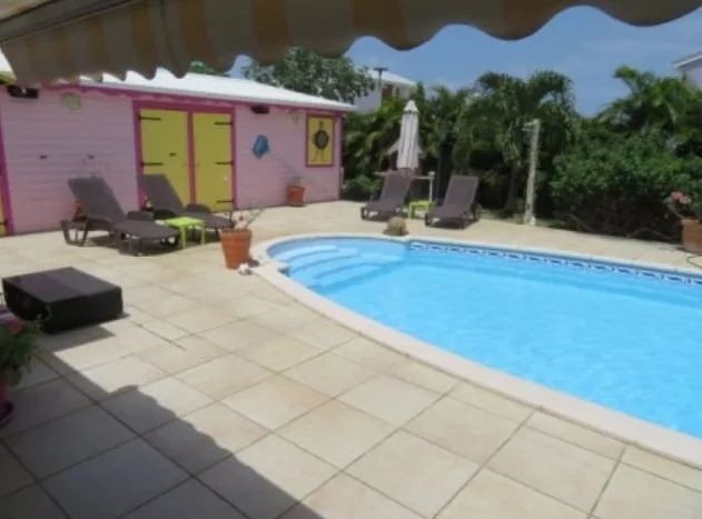 Gîtes Bungalows Le Moule, Grande-Terre, Guadeloupe