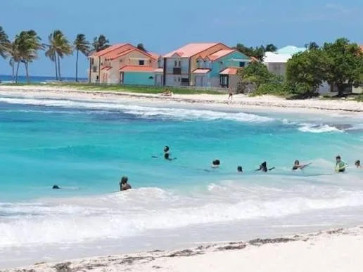 Appartement à la location en Guadeloupe Sainte-Anne, Grande-Terre